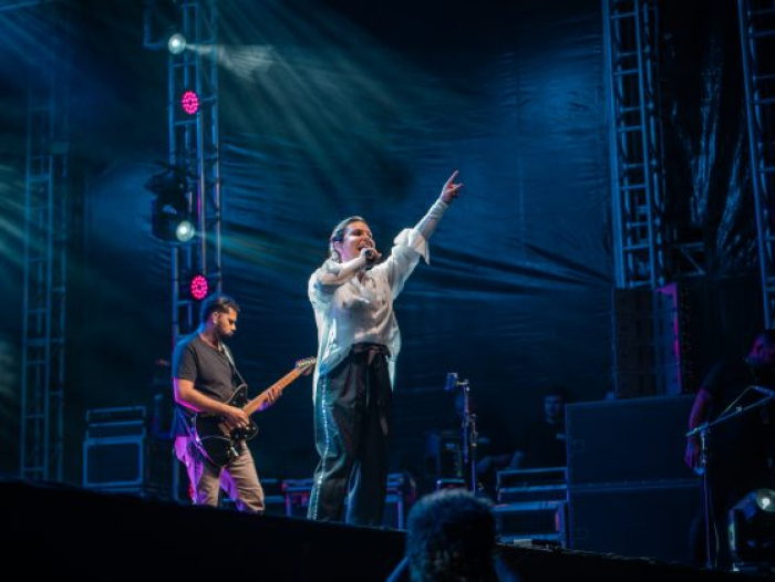 Cerca de 12 mil pessoas prestigiam show gospel com Aline Barros em Timbó