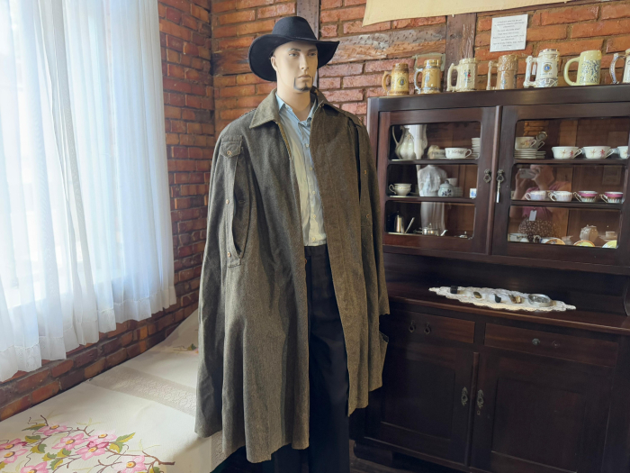 Museu do Imigrante recebe doação de peça de roupa italiana