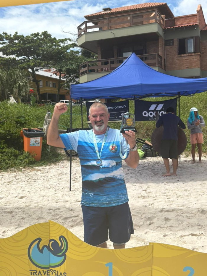 Atleta da FME Indaial vence prova do Circuito Travessias Bombinhas