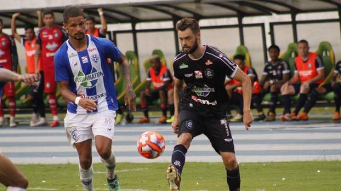 Indaialense Douglas Packer marca golaço no Campeonato Paraense. Assista!