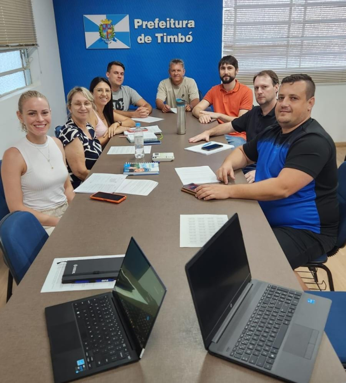 Prefeitura e Sindicato dos Servidores Municipais realizam primeira reunião para revisão do Estatuto e Plano de Carreira