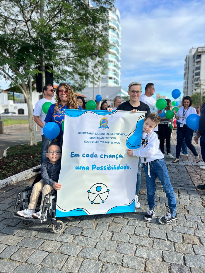 Família, Escola e Sociedade de Mãos Dadas: Timbó promove manhã de inclusão e participação comunitária.