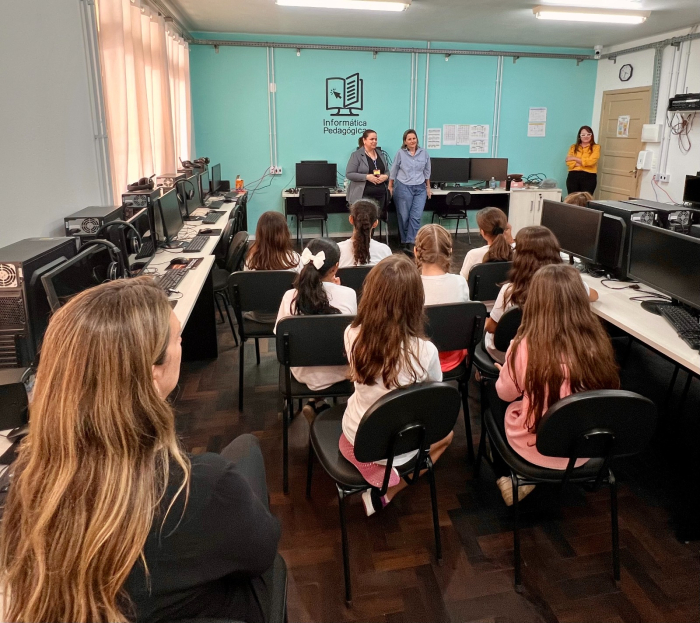 Projeto Novo Ciclo fomenta ações de dignidade menstrual nas Escolas Municipais