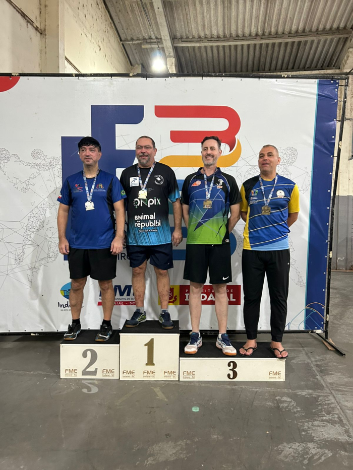 Tênis de Mesa de Timbó segue evoluindo e conquista pódios na Liga Litorânea em Indaial