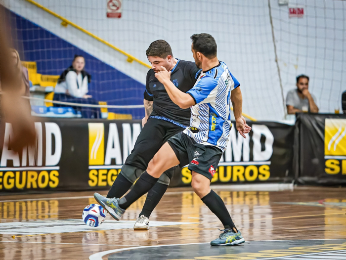 Abertura do 13º Campeonato Indaialense de Futsal movimenta o Ginásio Sérgio Luiz Petters