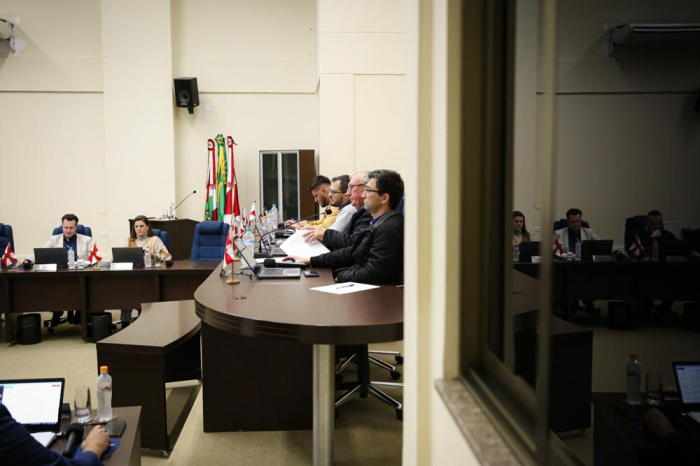 Câmara aprova atualização da Política de Proteção à Criança e ao Adolescente