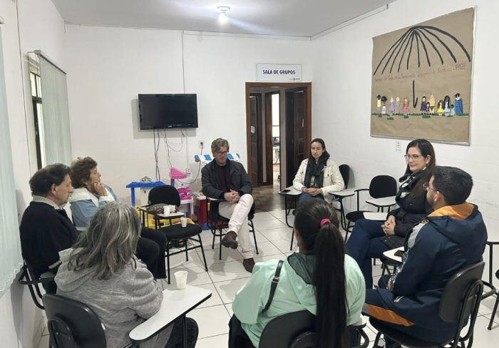 Encontro do Grupo de Famílias do PAIF aborda proteção à infância e adolescência no CRAS Nações