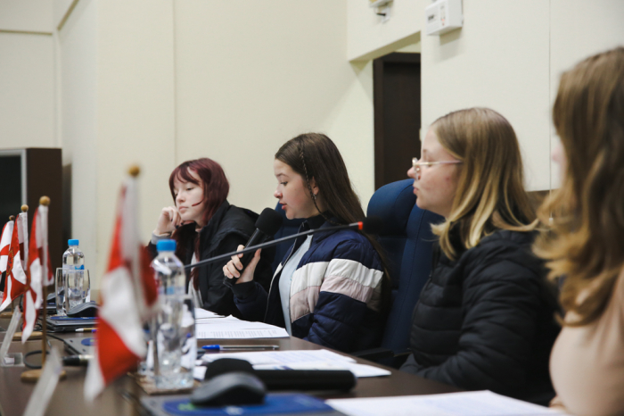 Parlamento Jovem aborda preservação ambiental, responsabilidade social e cultura de paz