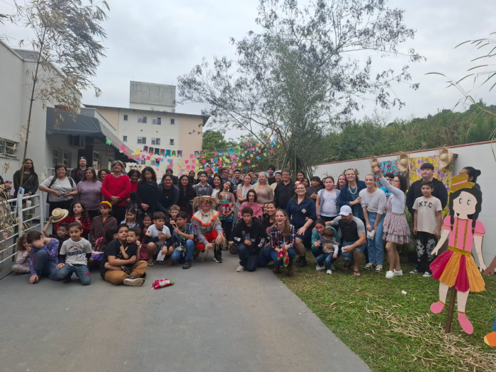 Arraial do CRAS de Timbó reúne quase 120 pessoas