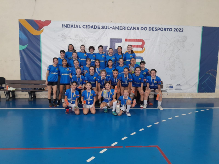 Festival de Futsal Feminino movimenta o Centro Esportivo Bernardo Pisetta