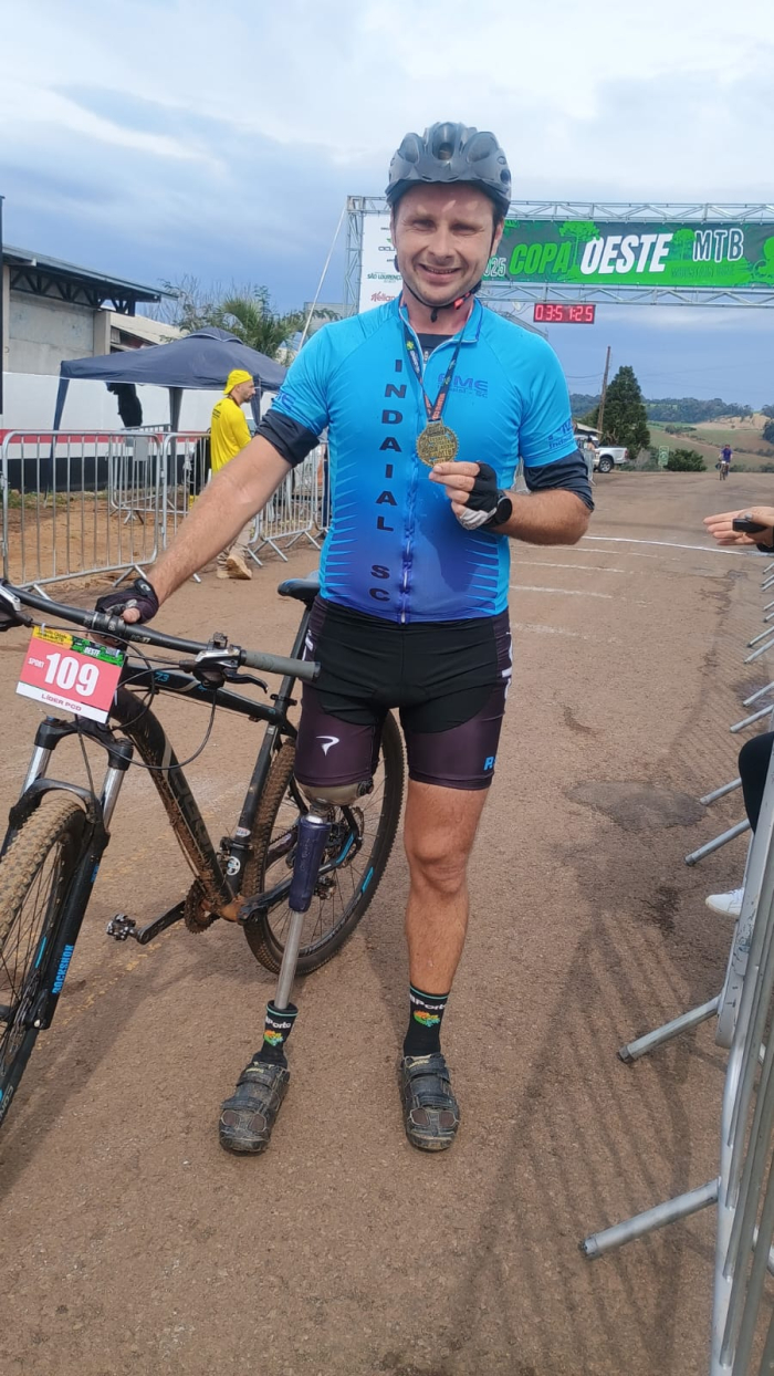 Marcos Reimer é campeão da categoria PNE na 6ª etapa da Copa Oeste de MTB em São Lourenço do Oeste