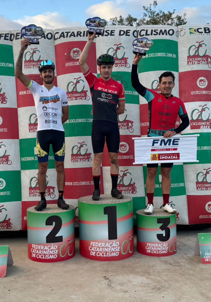 Atleta de Indaial conquista pódio no XCO e Top 10 no XCM em Rio Negrinho