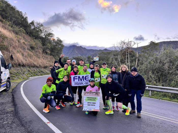 Atletismo de Indaial conquista pódios no Desafio Serpente Night Run