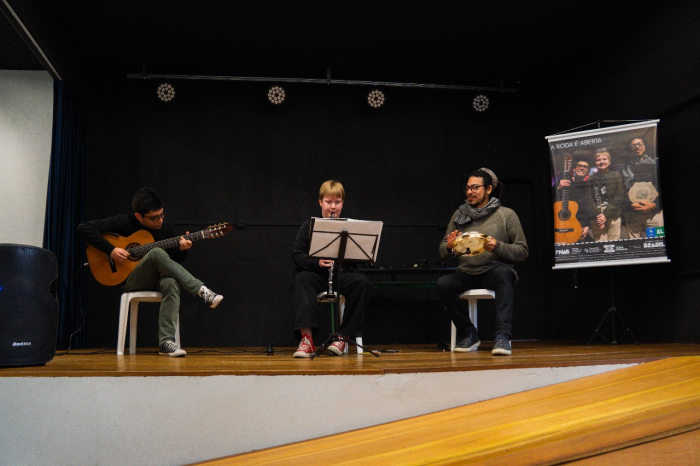 Teatro Municipal de Timbó recebe apresentação do projeto “A Roda é Aberta”