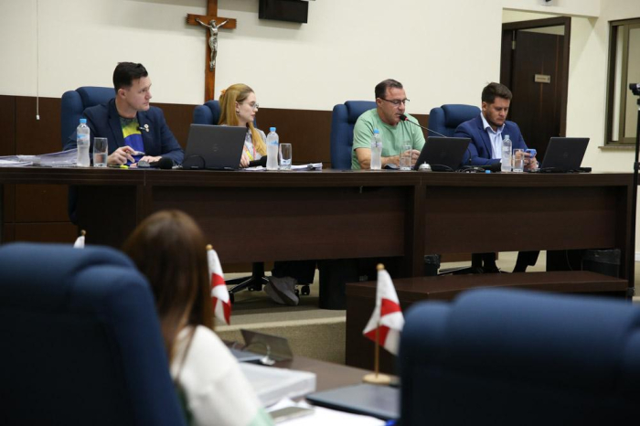 CEI da Merenda Escolar inicia as oitivas com mais de dez horas de depoimentos.