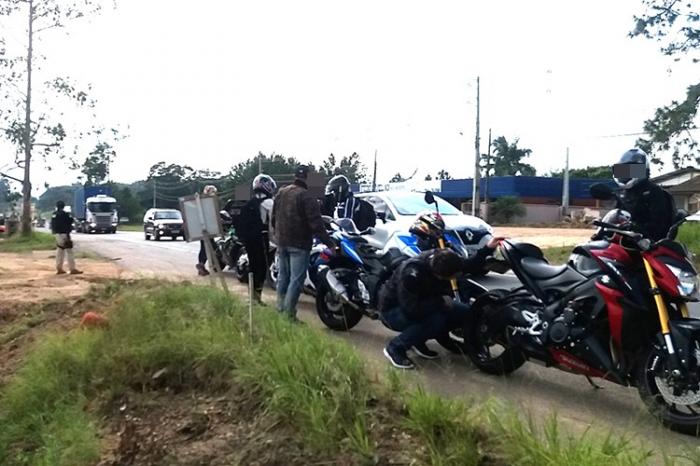 PRF fiscaliza motocicletas em Indaial