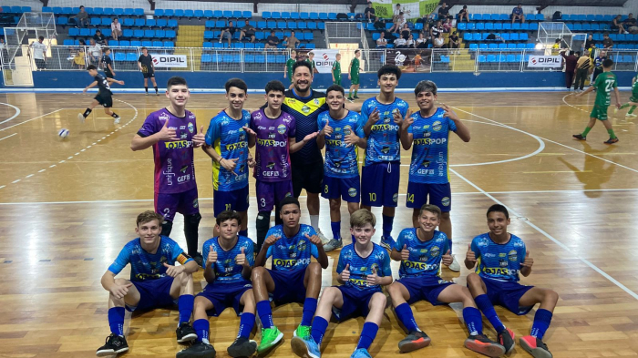 Equipes da AEFI/FME Indaial conquistam títulos e vagas em semifinais no futsal 