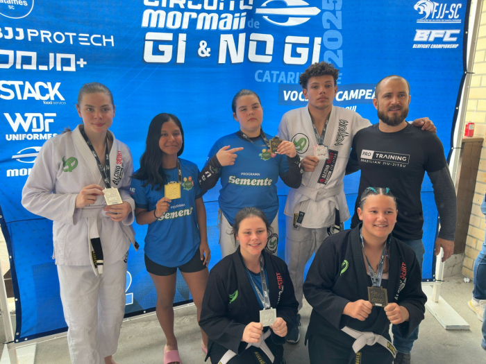 Equipe do Programa Semente conquista 18 medalhas na 5ª Copa Mormaii de Jiu-Jitsu 