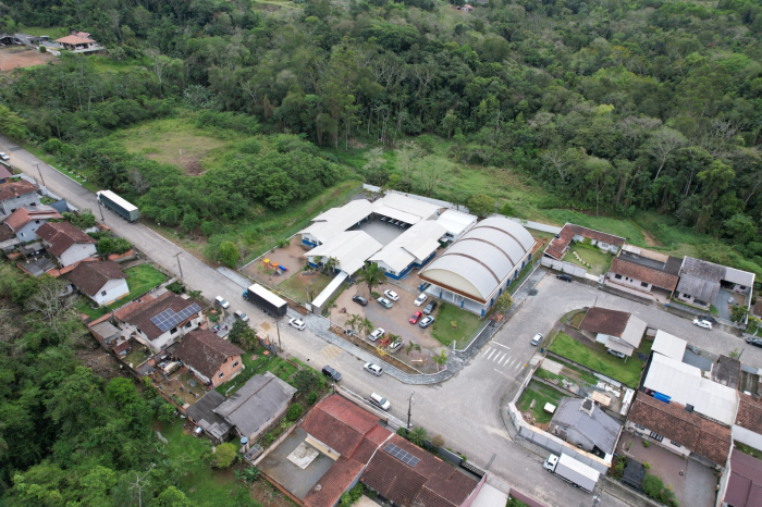 Prefeitura leva serviços e atendimentos ao bairro Encano Baixo com o programa “Indaial em Movimento” e inaugura reforma da EBM Rudolfo Alfarth