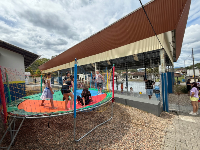 Prefeitura de Indaial entrega reformas da Escola Rudolfo Alfarth, no Bairro Encano Baixo