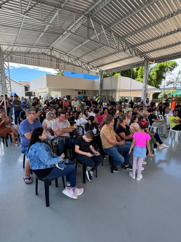 Inauguração da UEI Augusto Moser reúne comunidade e oferece serviços do Programa In Movimento