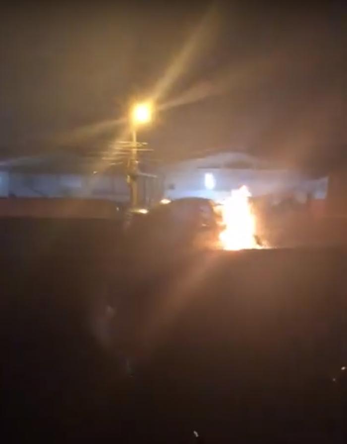 Idosa dirige na contramão na 101