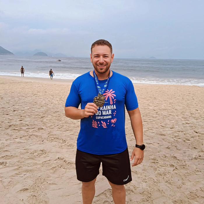 Guilherme Bassani completa a prova Rei e Rainha do Mar Copacabana – 10 km