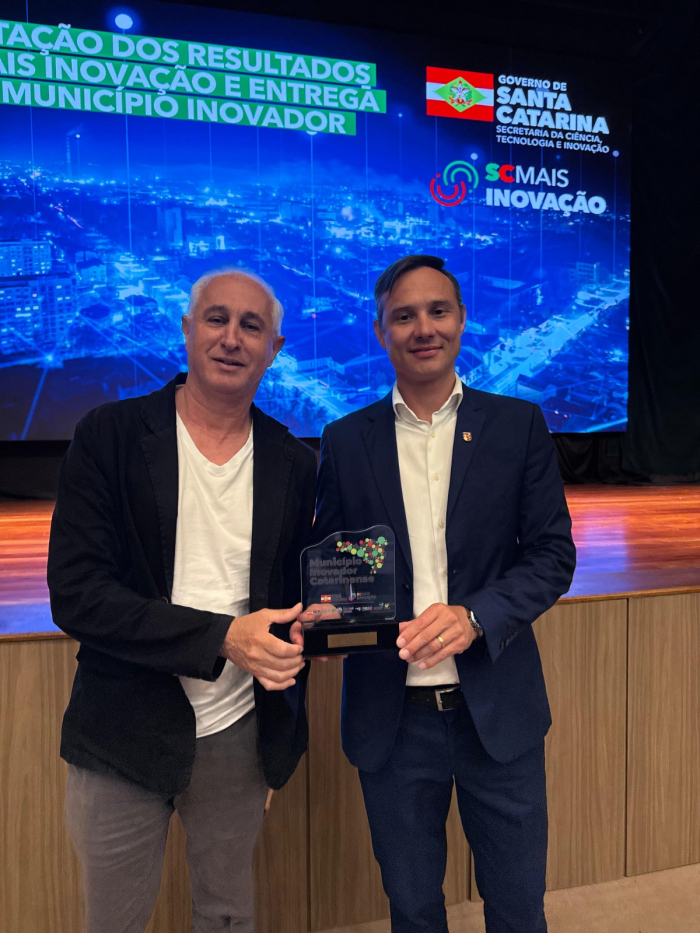 Timbó recebe o Selo Município Inovador Catarinense