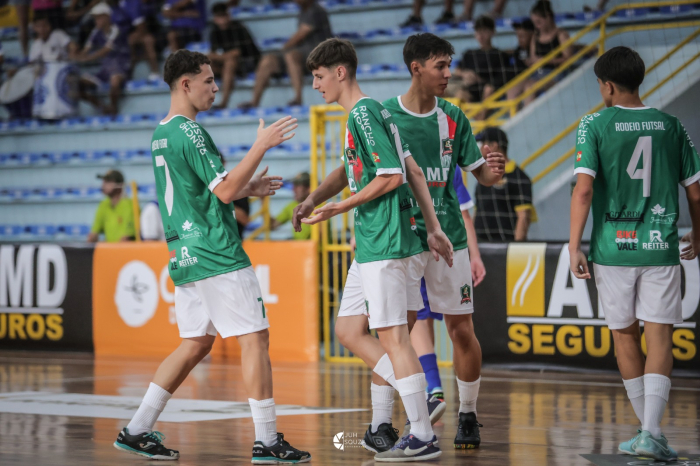 Categorias Sub-18 e Feminino chegam às semifinais no Torneio de Verão 2026 – Central dos Cosméticos