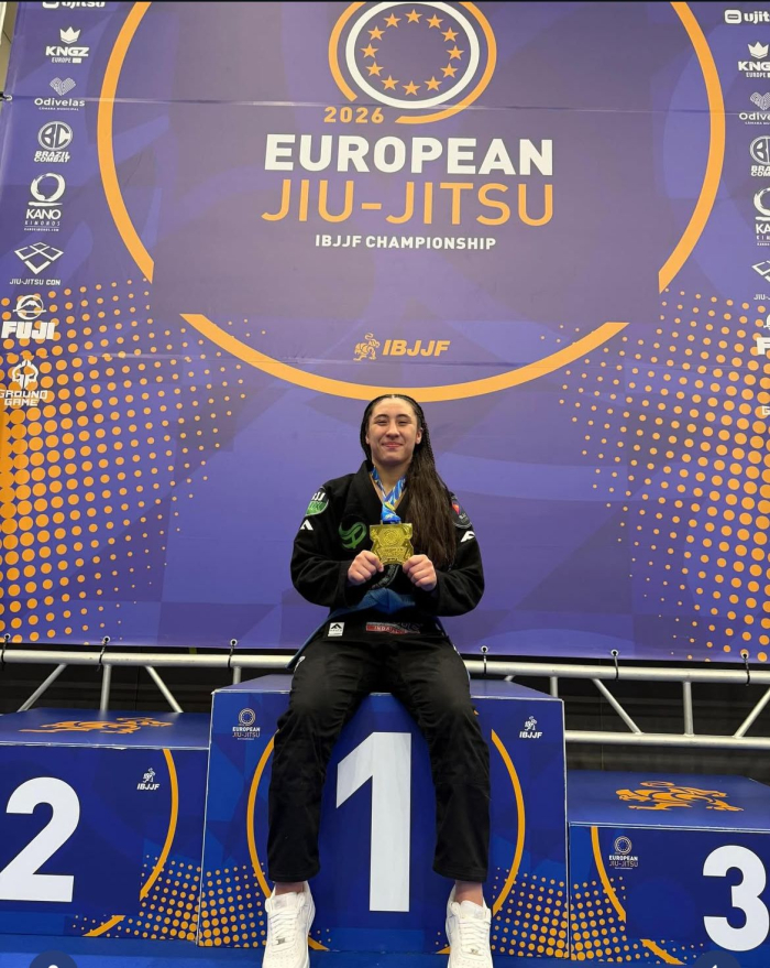 Indaial celebra conquista internacional de Eloá Lopes no Jiu-Jitsu