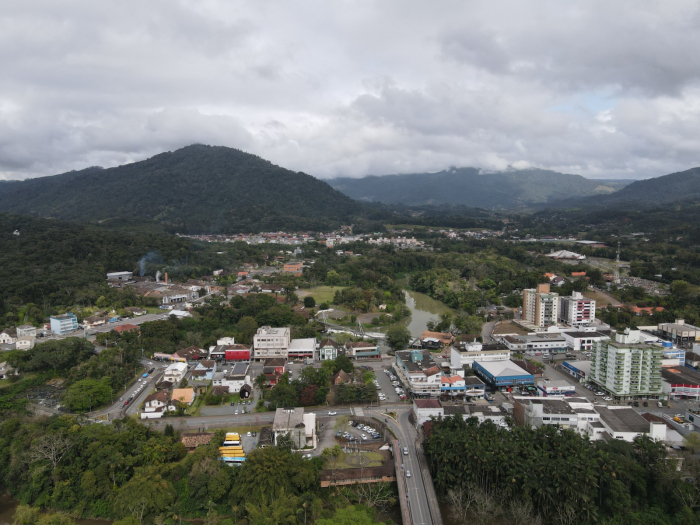 Prefeitura reforça prazos e descontos para pagamento do IPTU e regularização de imóveis em Timbó