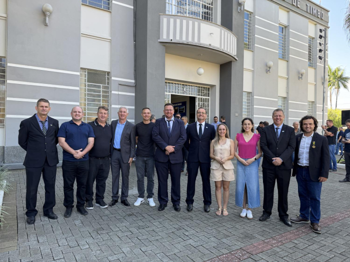 Vereadores participam de solenidades alusivas aos 92 anos de emancipação política de Timbó