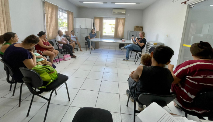 Encontro de mulheres no CRAS Carijós discute o protagonismo feminino na sociedade