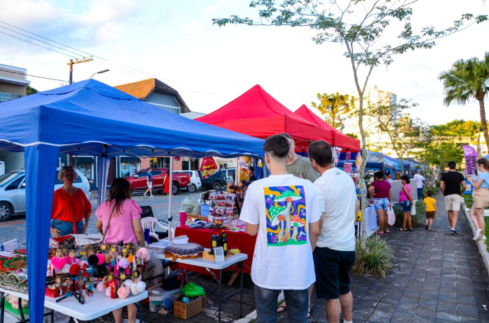 Nova edição da Feira de Rua Flor & Ser é neste sábado (9) na Praça