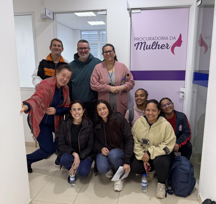 Procuradoria da Mulher recebe estudantes de graduação para apresentar estrutura e atendimento