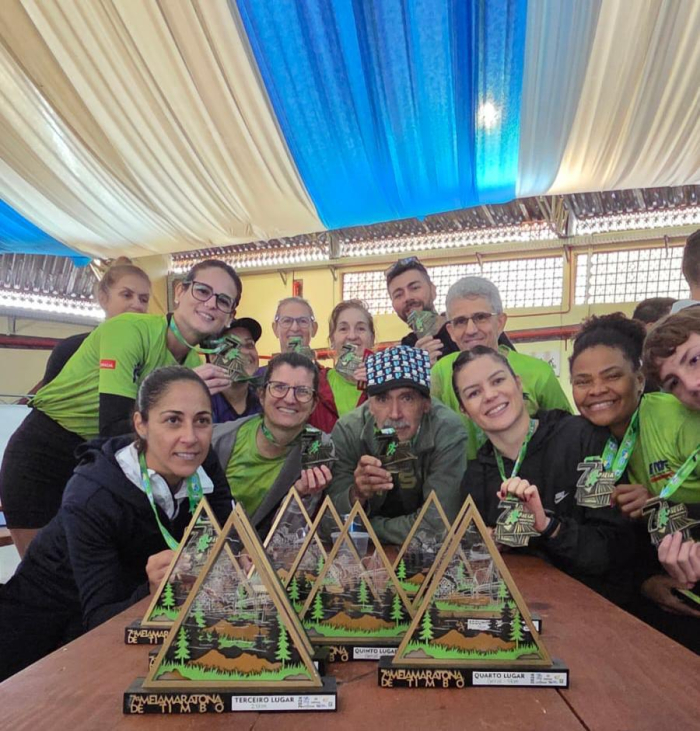 Atletismo de Indaial brilha na 7ª Meia Maratona de Timbó