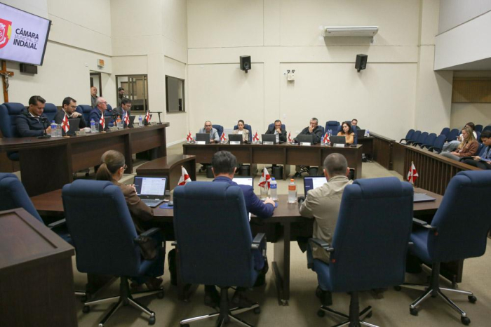 Câmara aprova premiações para campeonatos de futebol e de bocha