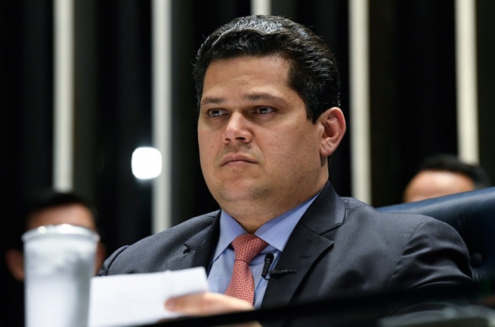 Presidente do Senado, Davi Alcolumbre é diagnosticado com coronavírus