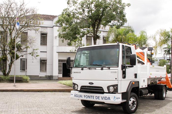 Novos veículos para o Samae