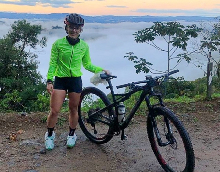 Ciclista de Indaial cumpre percurso de 285 quilômetros após mais de 20 horas