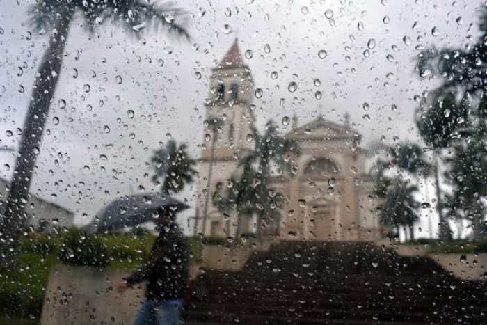 Previsão do tempo: Frente fria pode trazer temporais com ventania e granizo