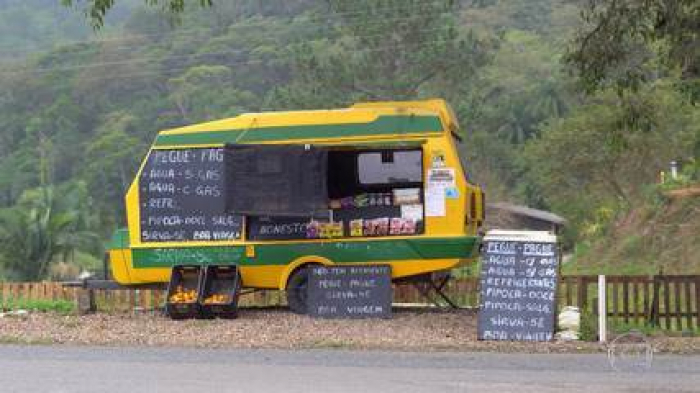 Dr. Honesto, trailer sem atendentes na BR-470, é alvo de criminosos