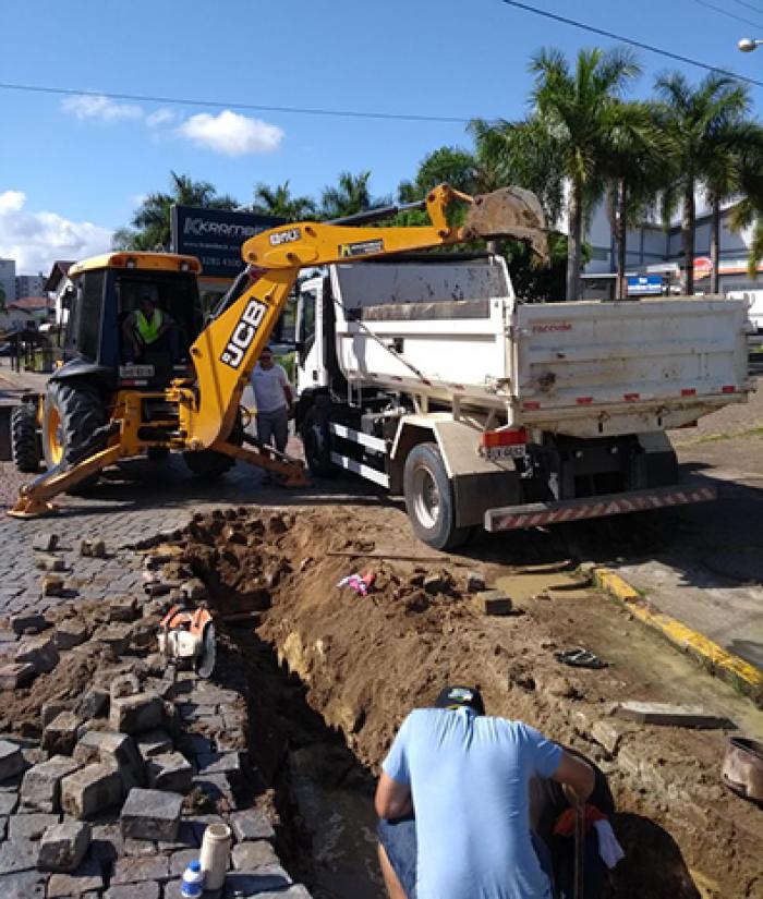 Interligação das redes da rua Aristiliano Ramos com a rua Curitiba recebe melhorias do Samae