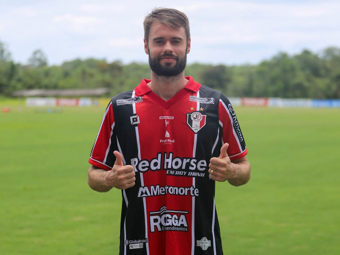 Joinville anuncia o meia indaialense Douglas Packer como reforço para a temporada