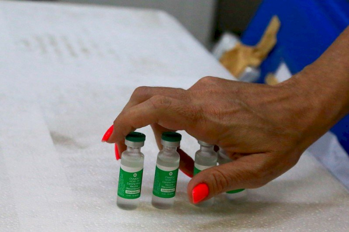 Ministério Público apura suspeita de fura-fila da vacina