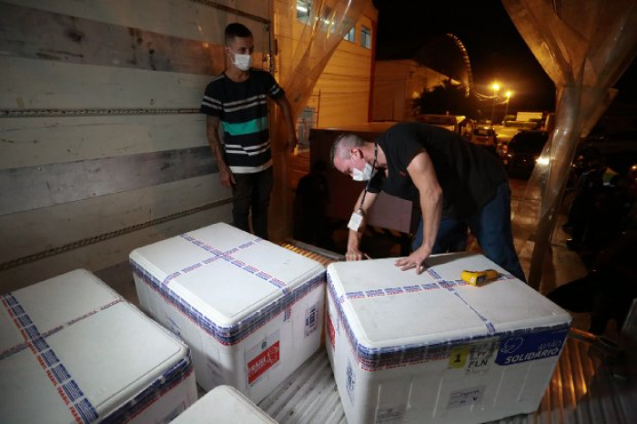 SC recebe 107,7 mil doses em apenas um dia e começa distribuição nesta quinta