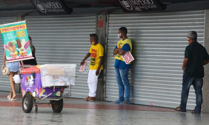 Covid-19: Brasil bate recorde com quase 2 mil mortes em 24 horas