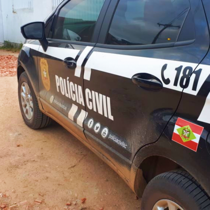 Polícia Civil faz prisão em flagrante por armazenamento de pornografia infantil em Indaial