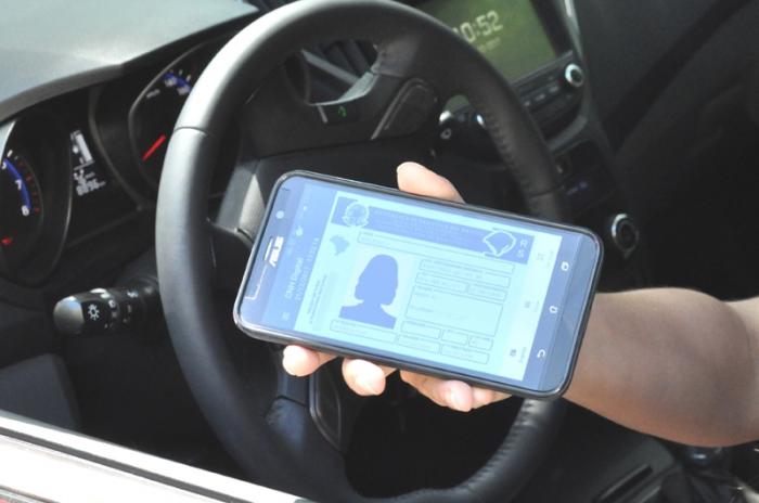 Catarinenses podem ter CNH digital a partir desta quinta-feira 