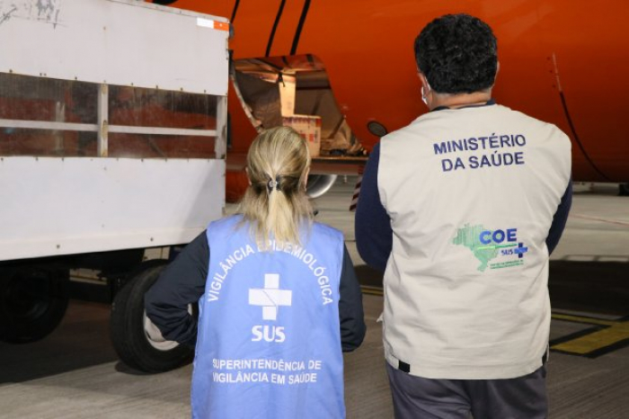 SC recebe novo lote com 228 mil doses da vacina AstraZeneca contra Covid-19